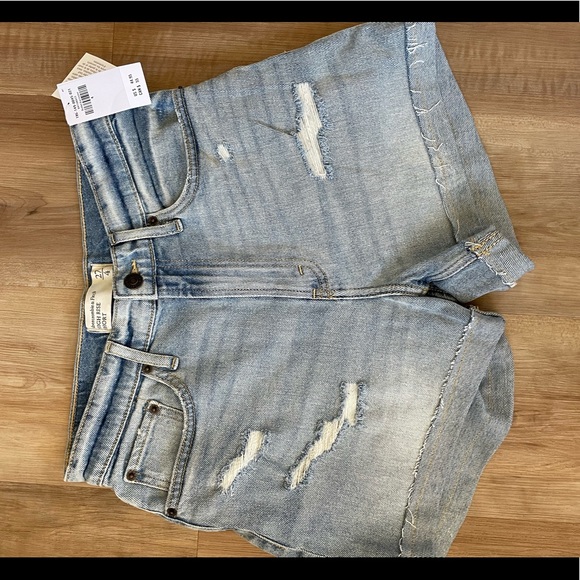Abercrombie and Fitch shorts - Picture 1 of 3